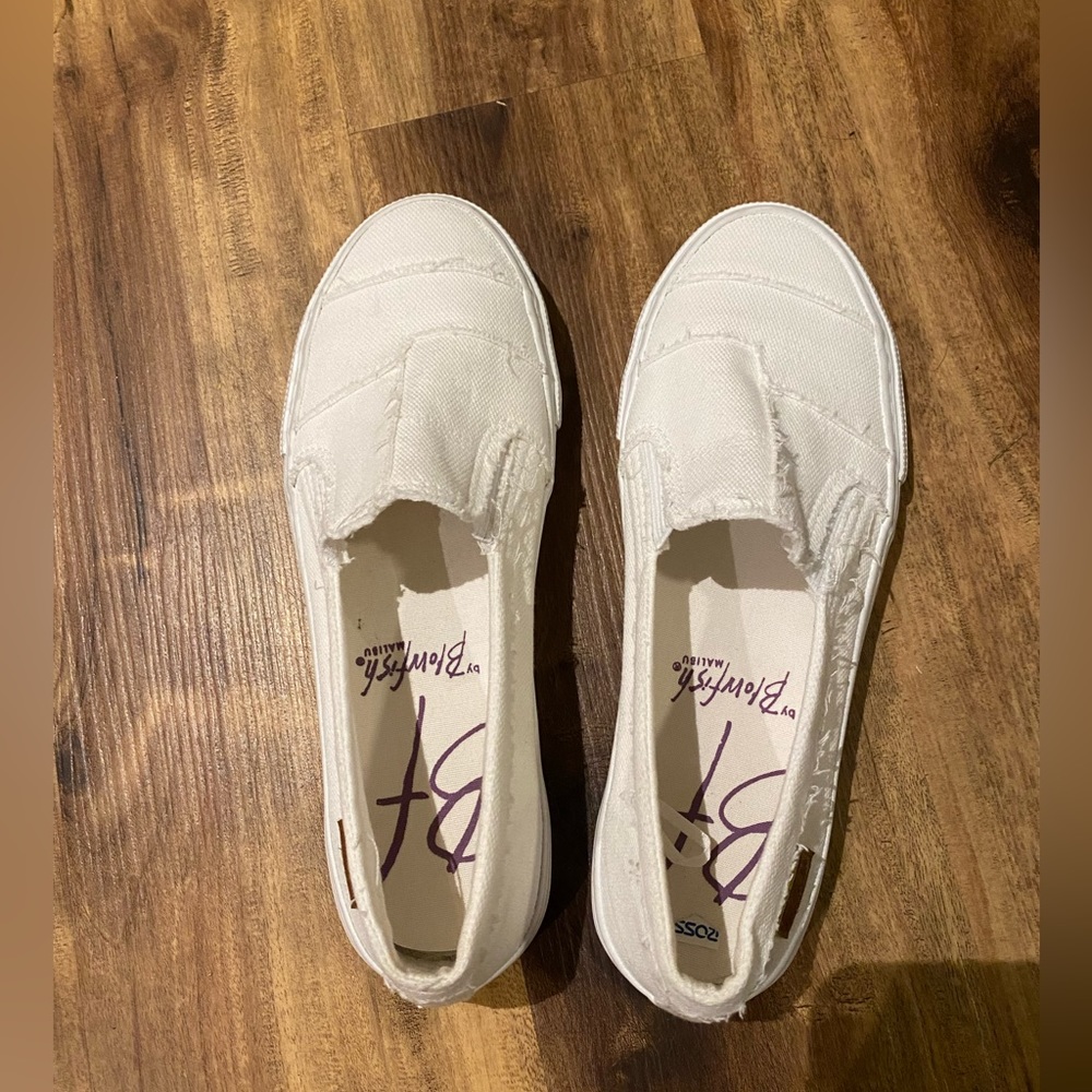 Blowfish slip on shoes size 8